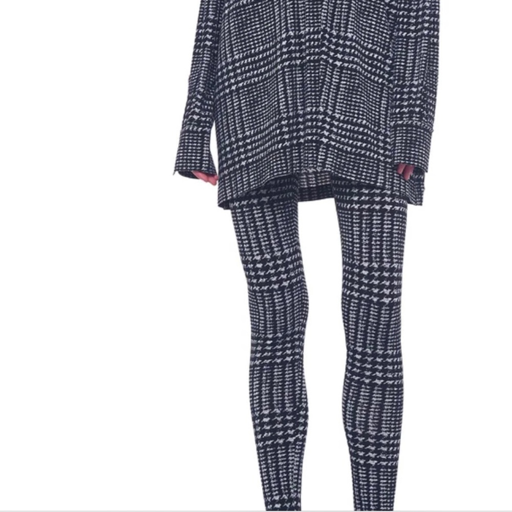Norma Kamali Black and White Houndstooth Leggings